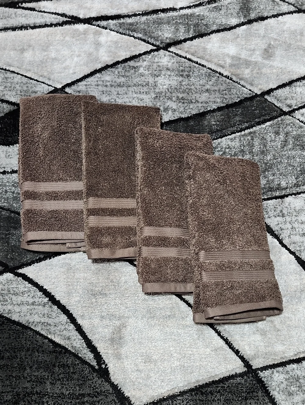 NWOT MAINSTAYS SET-OF-4 SOLID BROWN BASKET COTTON HAND TOWELS BUNDLE